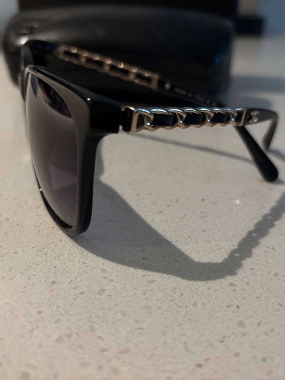 CHANEL Sunglasses with Quilted Leather Case - Picture 2 of 13